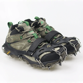 1 pair Outdoor ice claw anti slip shoe cover hiking shoe nail chain stainless steel anti slip snow climbing anti fall shoe nail chain (Color: Black, size: 13 teeth-L)